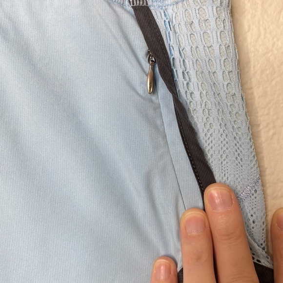 Lululemon shorts women’s 6 six light blue grey lace eyelet pocket - Picture 2 of 6